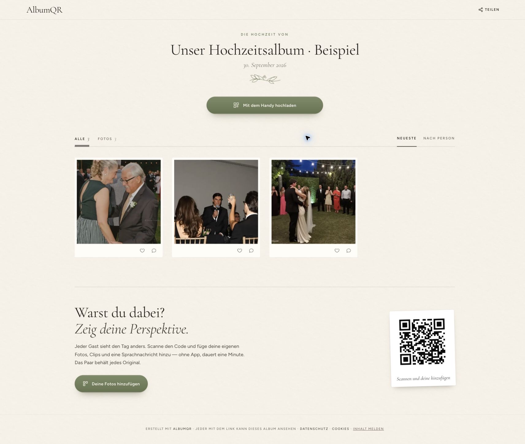 Echte AlbumQR-Gästeansicht eines Beispielalbums mit drei Hochzeitsfotos sowie Herz- und Kommentarschaltflächen